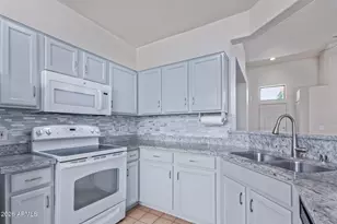 14307 W Lexington Ave, Goodyear, AZ 85395 - Photo 2