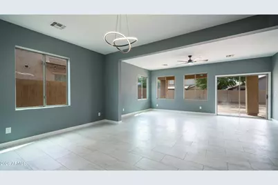 10423 W Hughes Drive, Tolleson, AZ 85353 - Photo 4