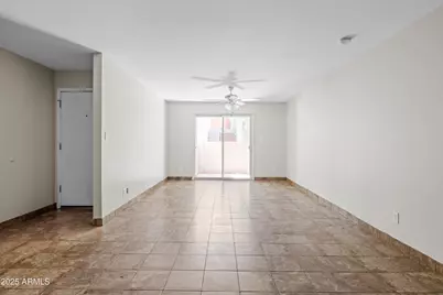 5525 E Thomas Road #R11, Phoenix, AZ 85018 - Photo 6