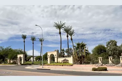 3131 E Legacy Drive #2088, Phoenix, AZ 85042 - Photo 2
