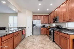 12935 W Flynn Ln, Glendale, AZ 85307 - Photo 6