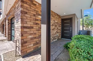 3233 N 70th St, Scottsdale, AZ 85251 - Photo 2