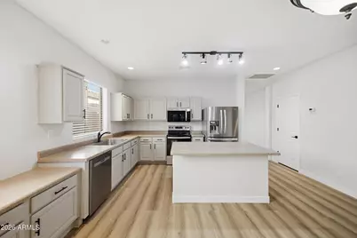 45339 W Gavilan Drive, Maricopa, AZ 85139 - Photo 12