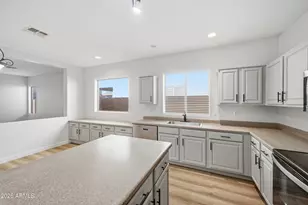 45339 W Gavilan Dr, Maricopa, AZ 85139 - Photo 10