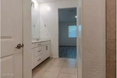9210 W Willow Bend Lane, Phoenix, AZ 85037 - Photo 18
