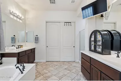 6923 S Black Hills Way, Chandler, AZ 85249 - Photo 16