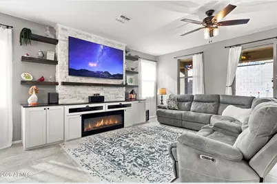 18434 W Ida Lane, Surprise, AZ 85387 - Photo 2