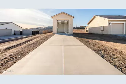 9322 W Limestone Mountain Drive, Casa Grande, AZ 85194 - Photo 4