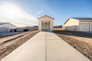 9322 W Limestone Mountain Dr, Casa Grande, AZ 85194 - Photo 4