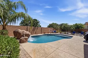 2522 E Pleasant Ln, Phoenix, AZ 85042 - Photo 30