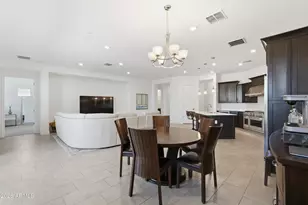 2522 E Pleasant Ln, Phoenix, AZ 85042 - Photo 12
