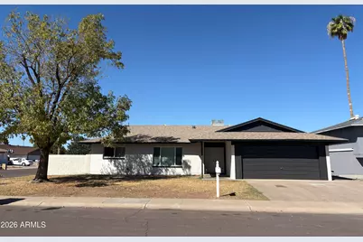 7702 N 48th Avenue, Glendale, AZ 85301 - Photo 2