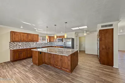 9841 N 110th Avenue, Sun City, AZ 85351 - Photo 10