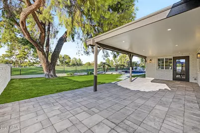 352 W Southern Hills Road, Phoenix, AZ 85023 - Photo 64
