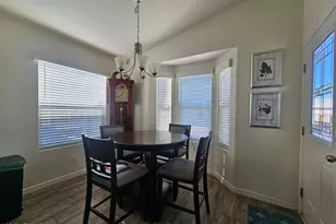 650 N Hawes Rd, Mesa, AZ 85207 - Photo 16