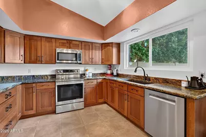 2709 E Thunderhill Place, Phoenix, AZ 85048 - Photo 10