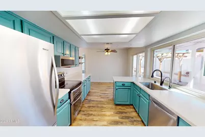 5134 W Purdue Avenue, Glendale, AZ 85302 - Photo 10