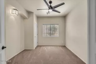 902 E Madeline Dr, Chandler, AZ 85225 - Photo 20