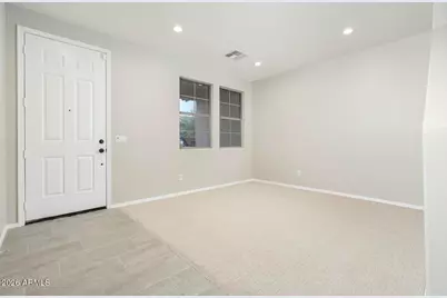 1910 E Patrick Lane, Phoenix, AZ 85024 - Photo 2