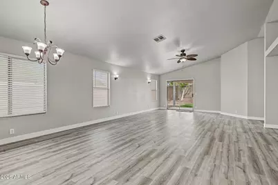 21831 N 33rd Drive, Phoenix, AZ 85027 - Photo 10