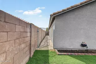 21831 N 33rd Dr, Phoenix, AZ 85027 - Photo 30