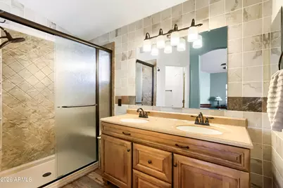 233 W Grovers Avenue, Phoenix, AZ 85023 - Photo 16