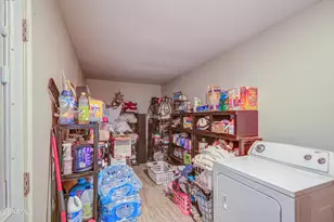 7530 W Roma Ave, Phoenix, AZ 85033 - Photo 16