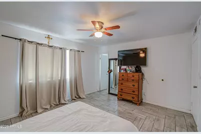 7530 W Roma Avenue, Phoenix, AZ 85033 - Photo 22