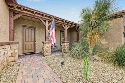 16076 W Wilshire Drive, Goodyear, AZ 85395 - Photo 2