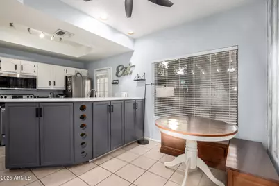 1017 E Maryland Avenue #Unit 110, Phoenix, AZ 85014 - Photo 8