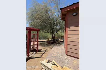 32050 S Lisa Drive, Black Canyon City, AZ 85324 - Photo 16