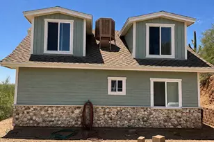 32050 S Lisa Dr, Black Canyon City, AZ 85324 - Photo 4