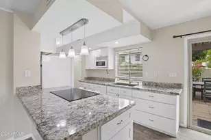 8621 S 51st St, Phoenix, AZ 85044 - Photo 6