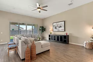 587 W Danish Red Trail, San Tan Valley, AZ 85143 - Photo 10