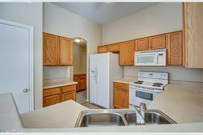 31111 N Claridge Circle, San Tan Valley, AZ 85143 - Photo 18