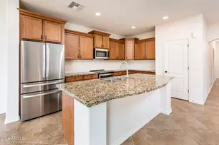 685 E Hummingbird Way, Gilbert, AZ 85297 - Photo 14