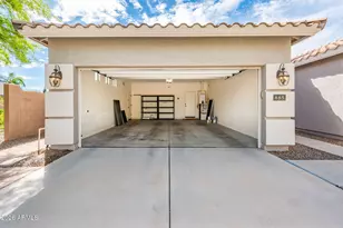 685 E Hummingbird Way, Gilbert, AZ 85297 - Photo 34