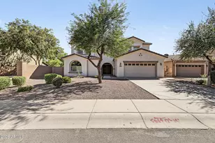 1433 E Canyon Creek Dr, Gilbert, AZ 85295 - Photo 1