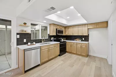 2416 W Caribbean Lane #2, Phoenix, AZ 85023 - Photo 10