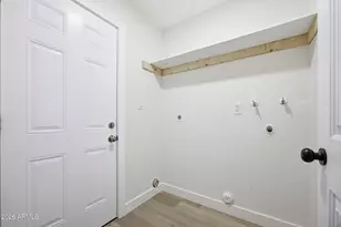 2416 W Caribbean Ln, Phoenix, AZ 85023 - Photo 24