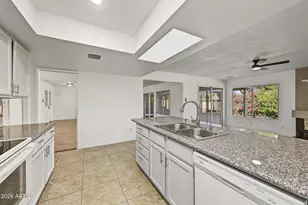 11429 S Pawnee Cir, Phoenix, AZ 85044 - Photo 18