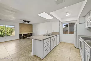11429 S Pawnee Cir, Phoenix, AZ 85044 - Photo 16