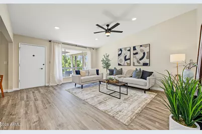 5226 N 20th Street #C10, Phoenix, AZ 85016 - Photo 2