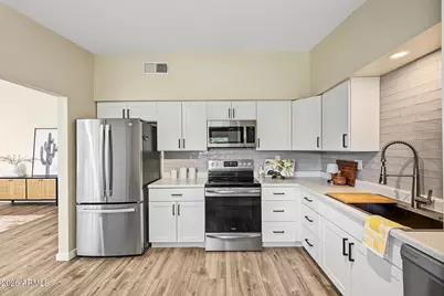 5226 N 20th Street #C10, Phoenix, AZ 85016 - Photo 6