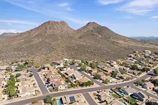6352 W Briles Rd, Phoenix, AZ 85083 - Photo 48