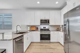 16819 W Echo Ln, Waddell, AZ 85355 - Photo 8