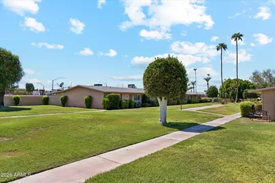 13413 N 111th Avenue, Sun City, AZ 85351 - Photo 6