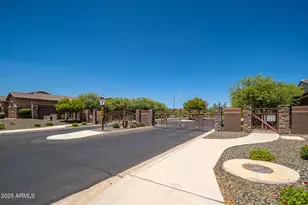 9752 W Rowel Rd, Peoria, AZ 85383 - Photo 2