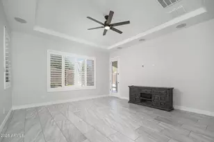 9752 W Rowel Rd, Peoria, AZ 85383 - Photo 16