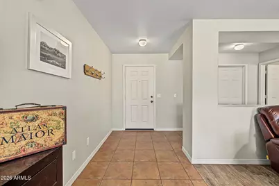 10609 W Daley Lane, Peoria, AZ 85383 - Photo 4